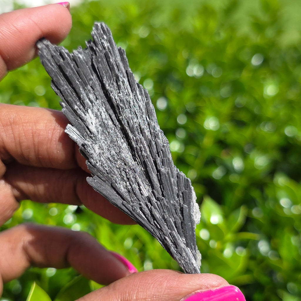 Elevated Calm | Black Kyanite Blade